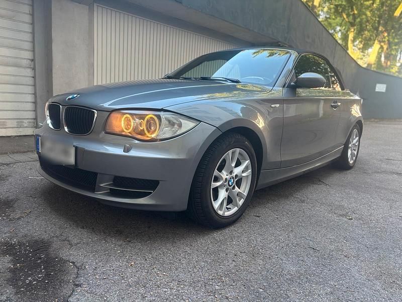 Grau Gebraucht 2009 BMW 118 Cabriolet Cabrio | 4.700 € (Superpreis) - Bild 1/4