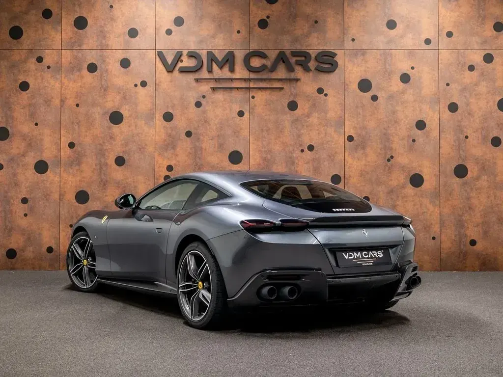 Gebraucht Ferrari Roma 620 PS (456 kW) 2023 Grigio silverstone 740 Coupé