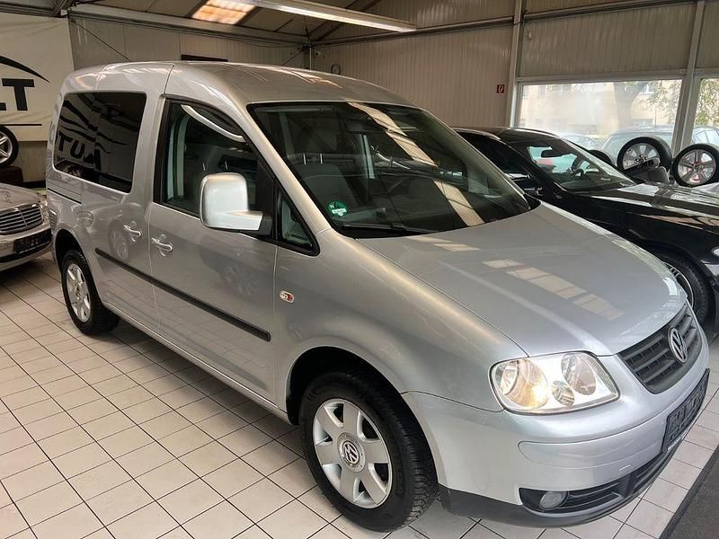 Silber Gebraucht 2009 VW Caddy Life Van / Kleinbus | 6.990 € (Teuer) - Bild 1/4