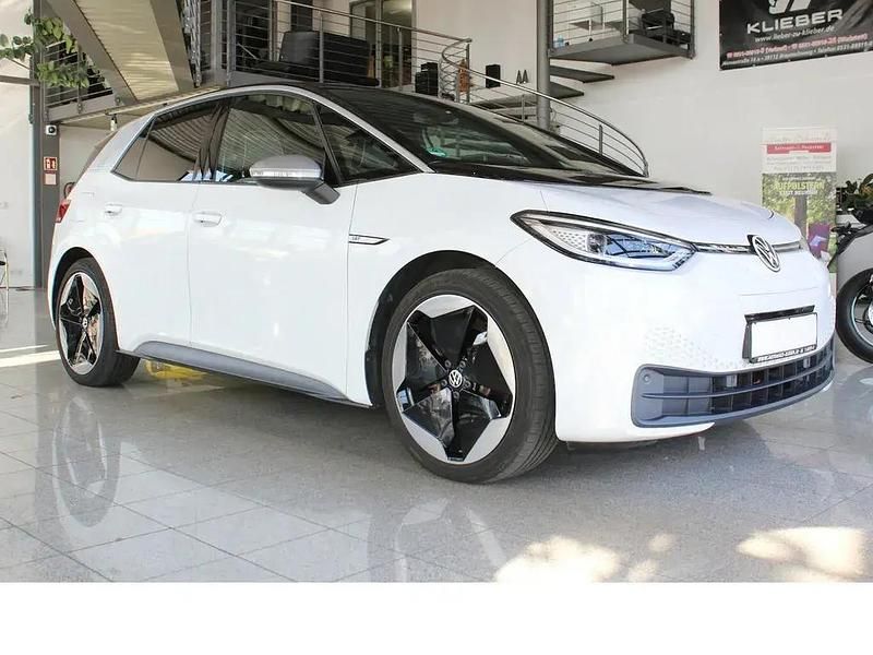 Gebraucht VW ID.3 Pro Performance 150 kW (204 PS) 2021 Weiß (weiß / schwarz) Kleinwagen
