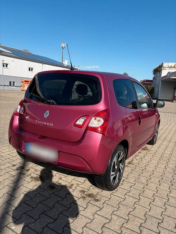 Gebraucht Renault Twingo 75 PS (55 kW) 2012 Violet Kleinwagen