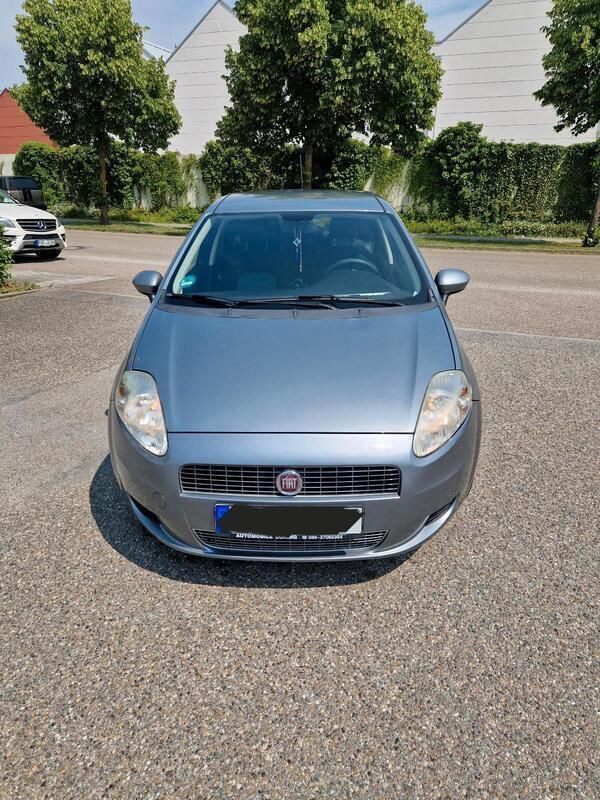 Grau Gebraucht 2009 Fiat Punto Kleinwagen | 4.000 € - Bild 1/4