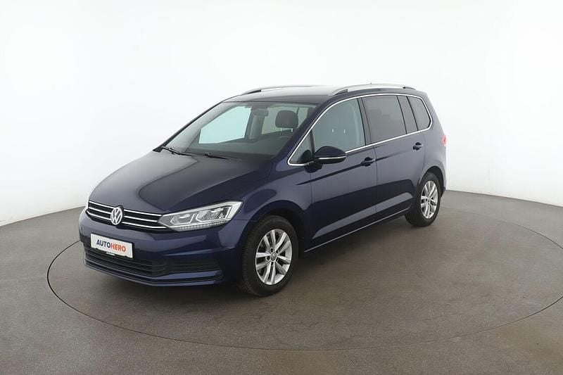 Blau Gebraucht 2018 VW Touran Comfortline Van / Kleinbus | 21.250 € (Fairer Preis) - Bild 1/3