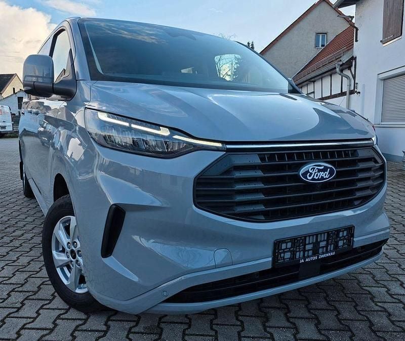 Gebraucht Ford Transit Custom 150 PS (110 kW) 2025 Grau Van / Kleinbus