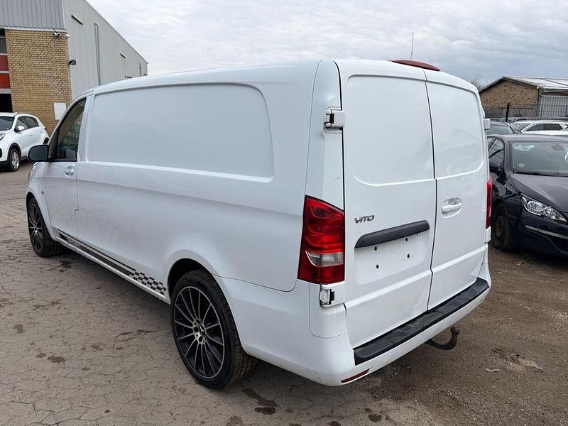 Gebraucht Mercedes Vito 163 PS (119 kW) 2015 Weiß Van