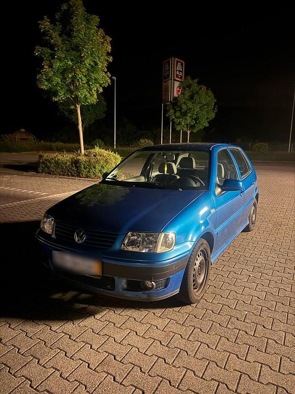 Blau Gebraucht 2001 VW Polo Coupé | 1.200 € (Fairer Preis) - Bild 1/4