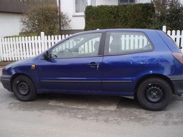 Gebraucht Fiat Bravo 75 PS (55 kW) 1996 Blau metallic Kleinwagen