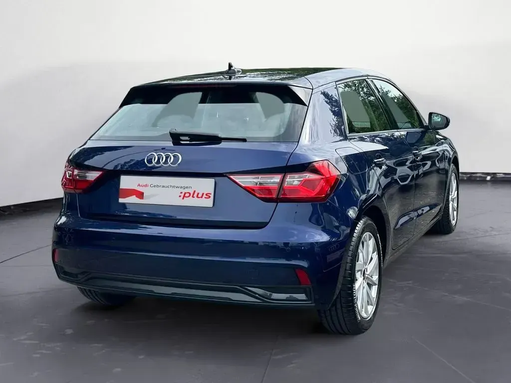 Gebraucht Audi A1 Sportback Advanced Plus 95 PS (69 kW) 2024 Navarrablau metallic Kleinwagen
