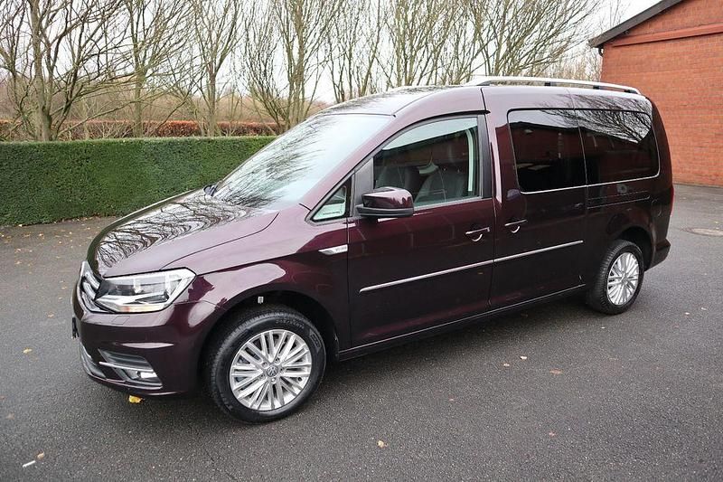 Gebraucht VW Caddy Maxi Highline 125 PS (91 kW) 2015 Violett Van / Kleinbus