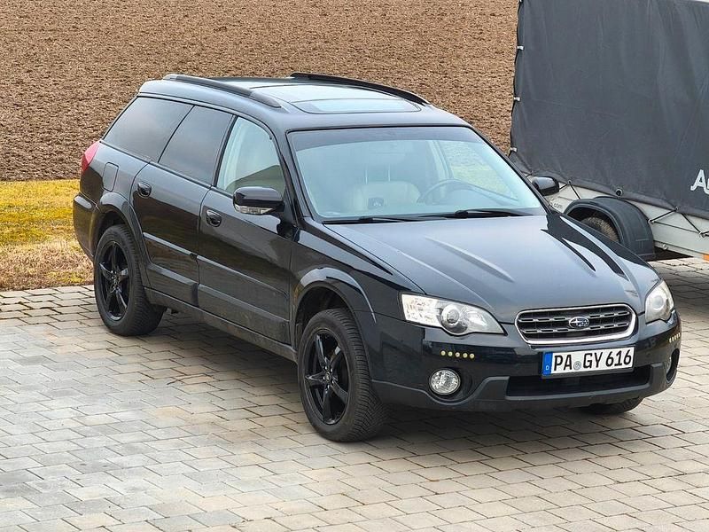 Schwarz Gebraucht 2006 Subaru Outback SUV | 8.750 € (Etwas zu teuer) - Bild 1/4
