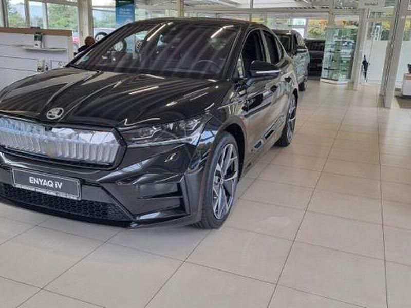 Schwarz Gebraucht 2022 Skoda Enyaq iV Suite SUV | 32.500 € (Guter Preis) - Bild 1/4