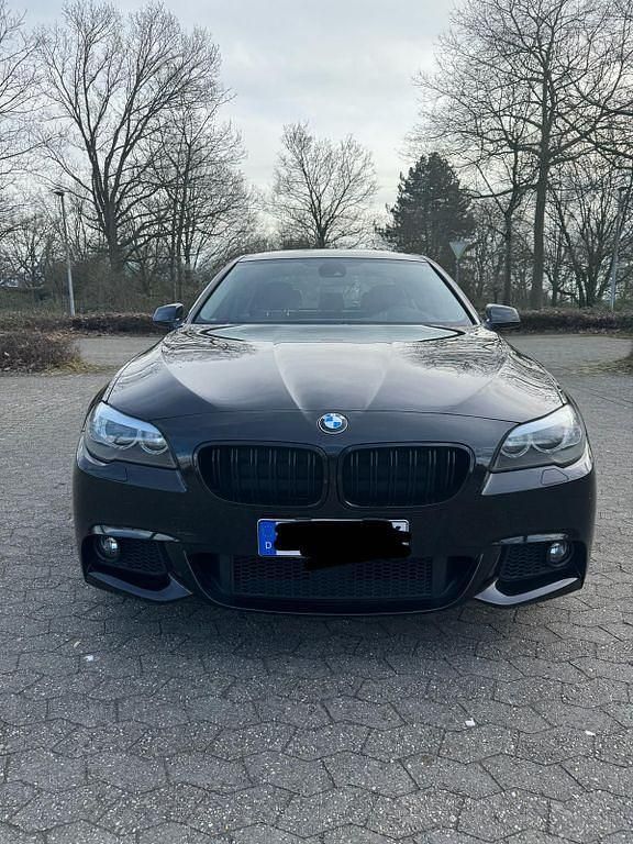 Schwarz Gebraucht 2010 BMW 530 Limousine | 14.600 € (Teuer) - Bild 1/4