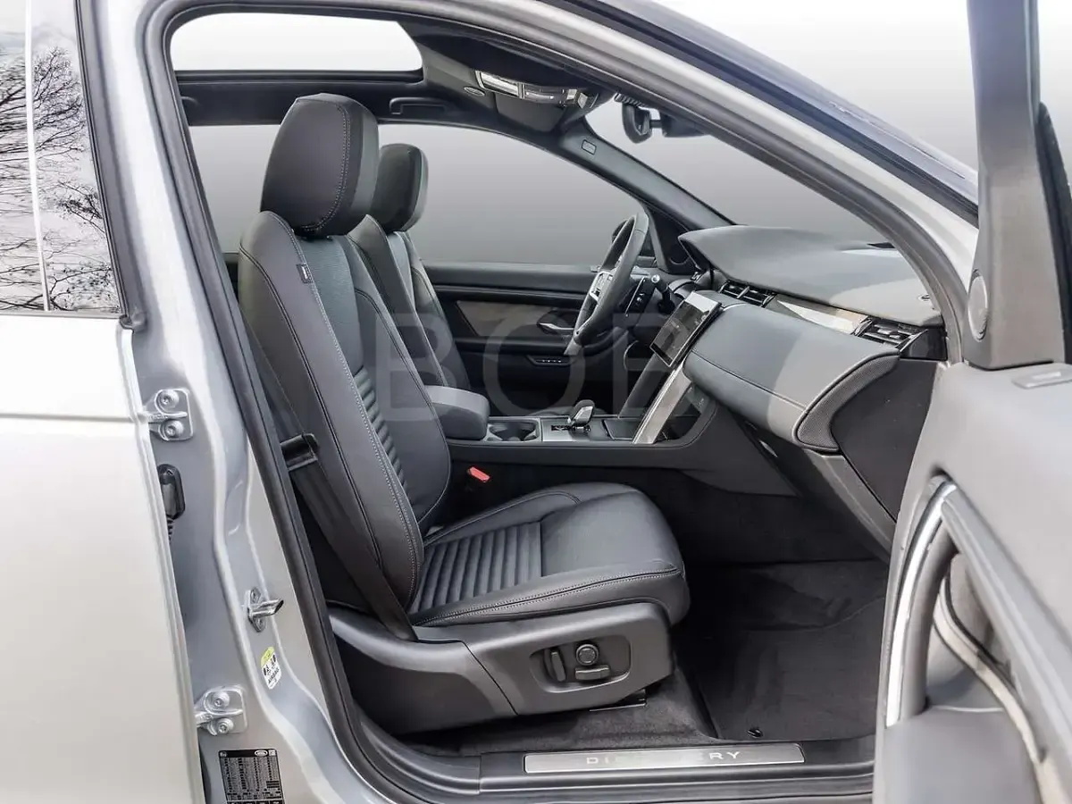 Gebraucht Land Rover Discovery Sport SE Dynamic 204 PS (150 kW) 2025 Hakuba silver SUV