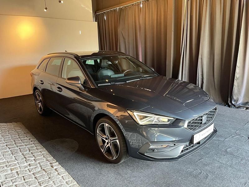 Gebraucht Seat Leon FR 131 PS (96 kW) 2022 Grau Kombi