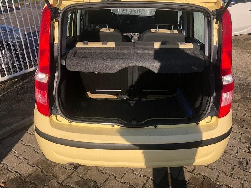 Gebraucht Fiat Panda Dynamic 69 PS (50 kW) 2011 Gelb Limousine