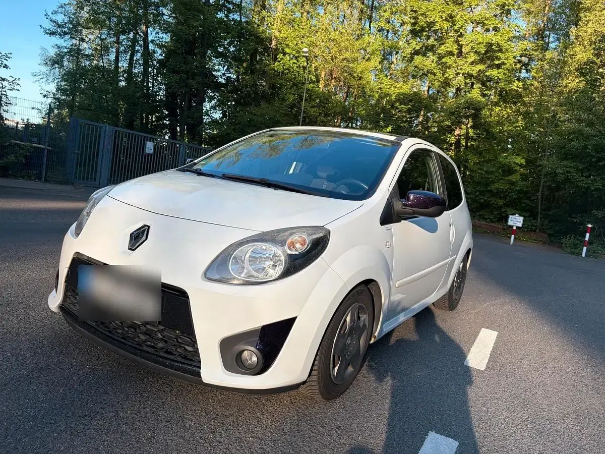 Second-hand Renault Twingo 75 CP (55 kW) 2010 Alb Hatchback