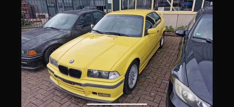 Gelb Gebraucht 1998 BMW 323 Coupé | 5.500 € (Etwas zu teuer) - Bild 1/4