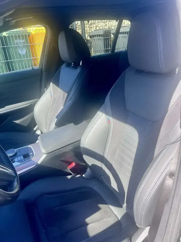 Gebraucht BMW 330 M Sport 286 PS (210 kW) 2024 Grau Kombi