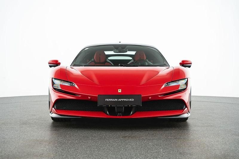 Gebraucht Ferrari SF90 780 PS (573 kW) 2023 Rot