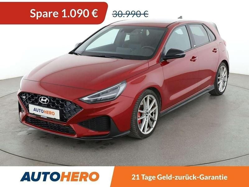 Sunset red Gebraucht 2022 Hyundai i30 N Performance Limousine | 29.900 € (Fairer Preis) - Bild 1/3