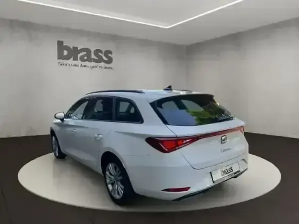 Gebraucht Seat Leon Style 150 PS (110 kW) 2024 Weiß Kombi
