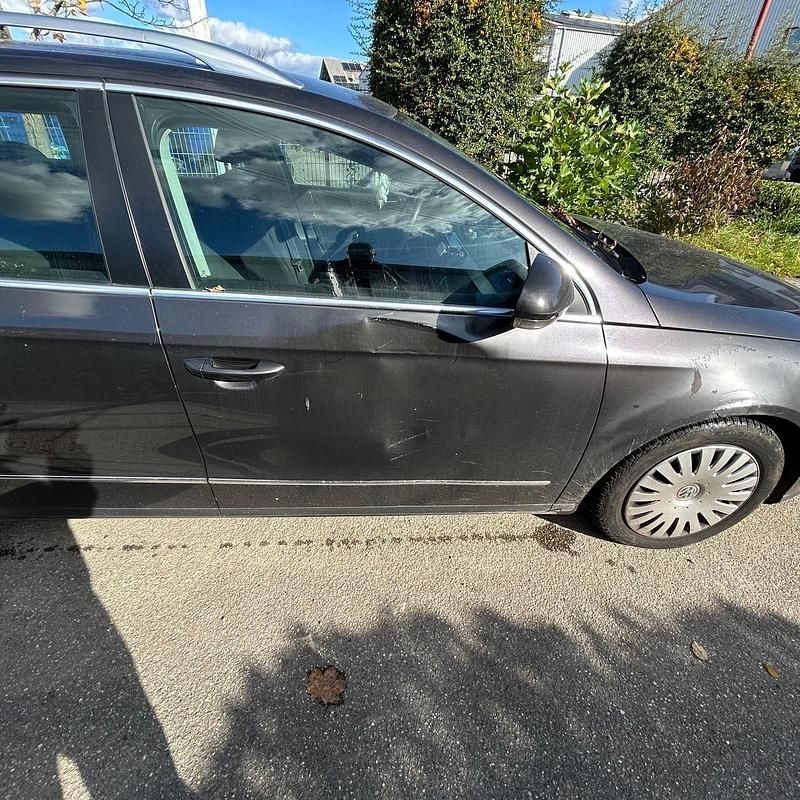 Gebraucht VW Passat 110 PS (80 kW) 2009 Kombi