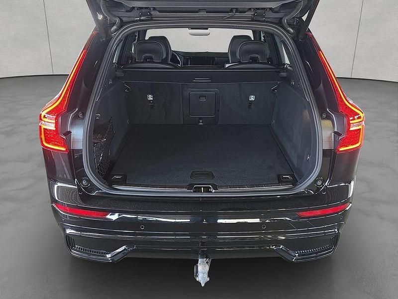 Gebraucht Volvo XC60 Plus 250 PS (183 kW) 2024 Schwarz SUV