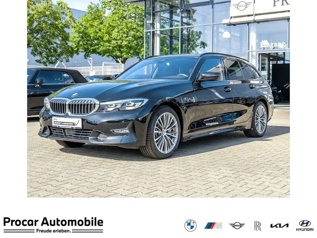 Gebraucht BMW 330e Sport Line 292 PS (214 kW) 2021 Kombi