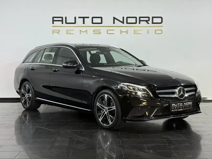 Gebraucht Mercedes C300e Business 194 PS (142 kW) 2020 Schwarz Kombi