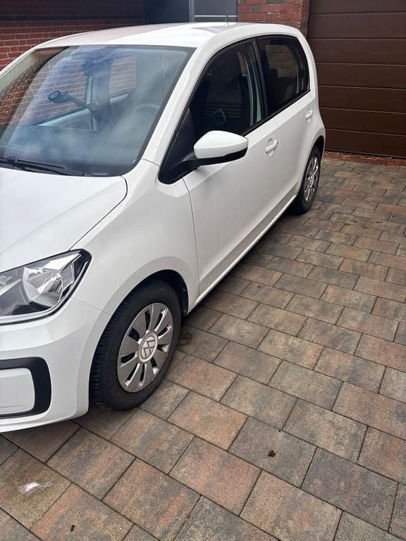 Second-hand VW up! 60 CP (44 kW) 2019 Alb Hatchback