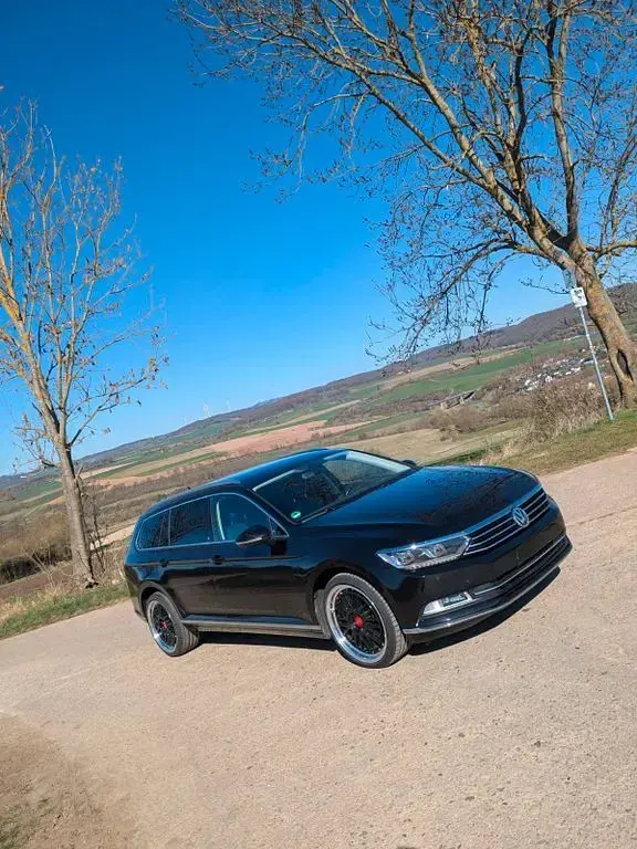 Używany VW Passat Highline 179 KM (131 kW) 2018 Czarny Kombi