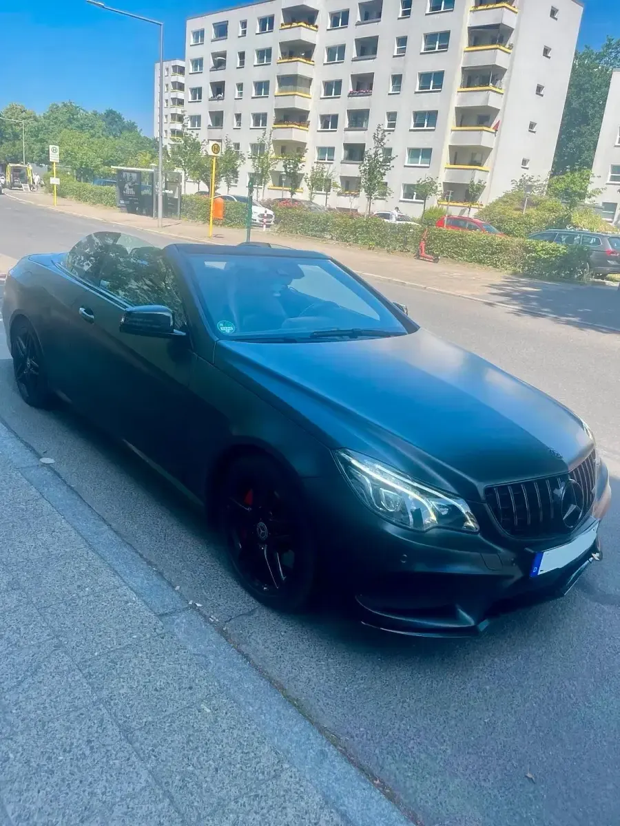 Gebraucht Mercedes E500 AMG 408 PS (300 kW) 2014 Schwarz Cabrio