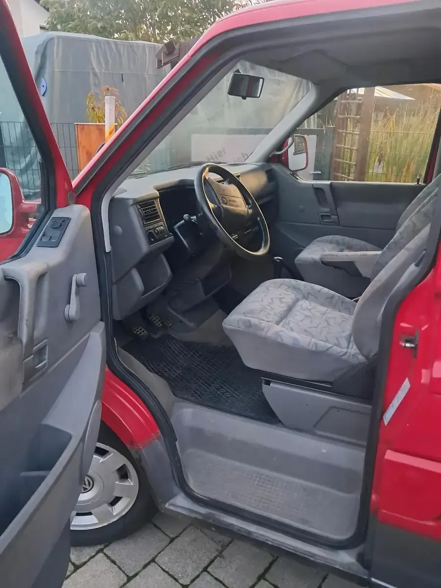Gebraucht VW Multivan Allstar 102 PS (75 kW) 1997 Rot Van / Kleinbus