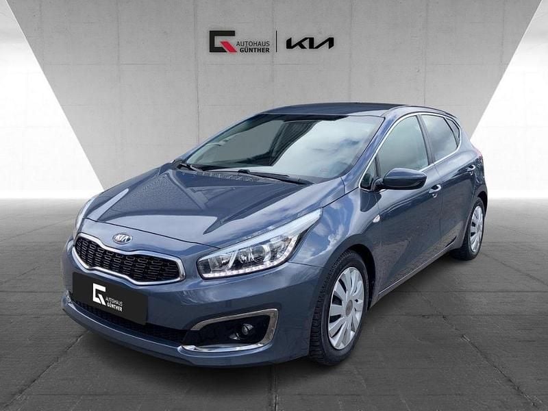 Second-hand Kia Ceed Edition 7 101 CP (74 kW) 2016 Albastru Hatchback
