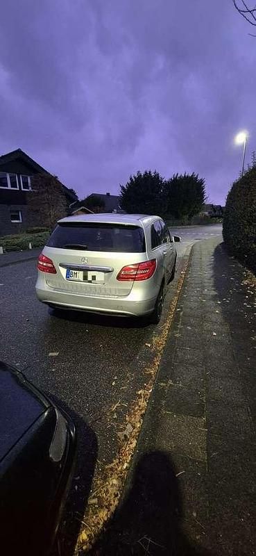 Gebraucht Mercedes B180 109 PS (80 kW) 2011 Van / Kleinbus