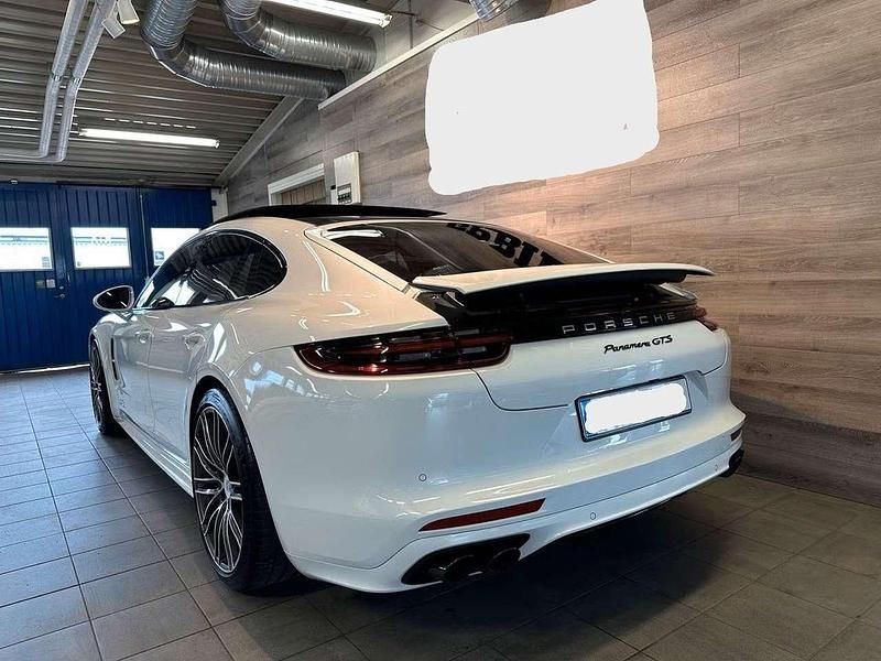 Gebraucht Porsche Panamera 441 PS (324 kW) 2017 Carraraweiß Kombi