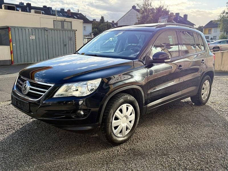 Schwarz Gebraucht 2011 VW Tiguan Track & Field SUV | 3.750 € (Superpreis) - Bild 1/4