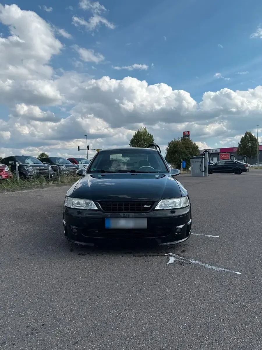 Gebraucht Opel Vectra 195 PS (143 kW) 1998 Schwarz Limousine