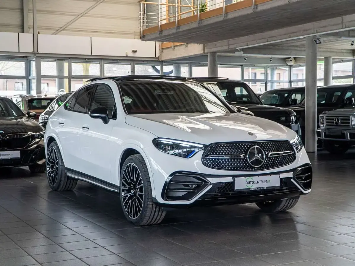 Neu Mercedes GLC300 AMG 258 PS (189 kW) 2026 Weiß SUV