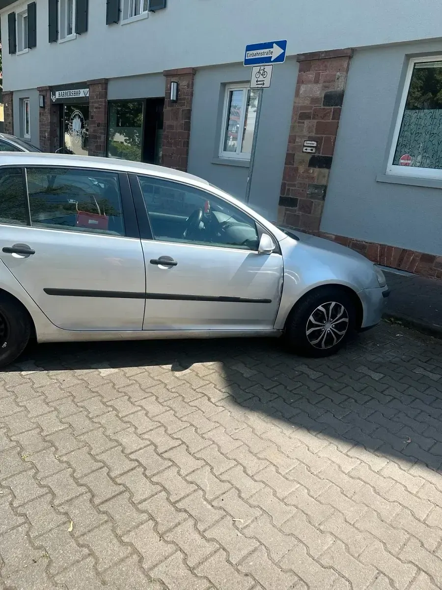 Gebraucht VW Golf V 90 PS (66 kW) 2004 Silber Kleinwagen