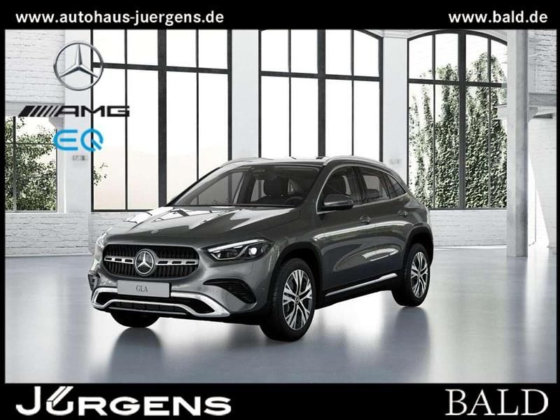 Gebraucht Mercedes GLA250 Progressive 224 PS (164 kW) 2024 Mountain grey metallic SUV