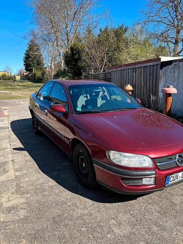 Rot Gebraucht 1997 Opel Omega Limousine | 2.000 € (Etwas zu teuer) - Bild 1/1