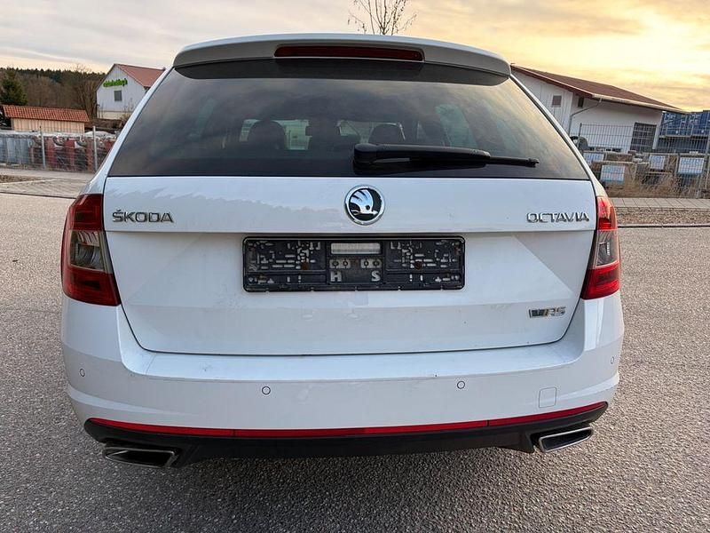 Gebraucht Skoda Octavia RS 184 PS (135 kW) 2014 Weiß Kleinwagen