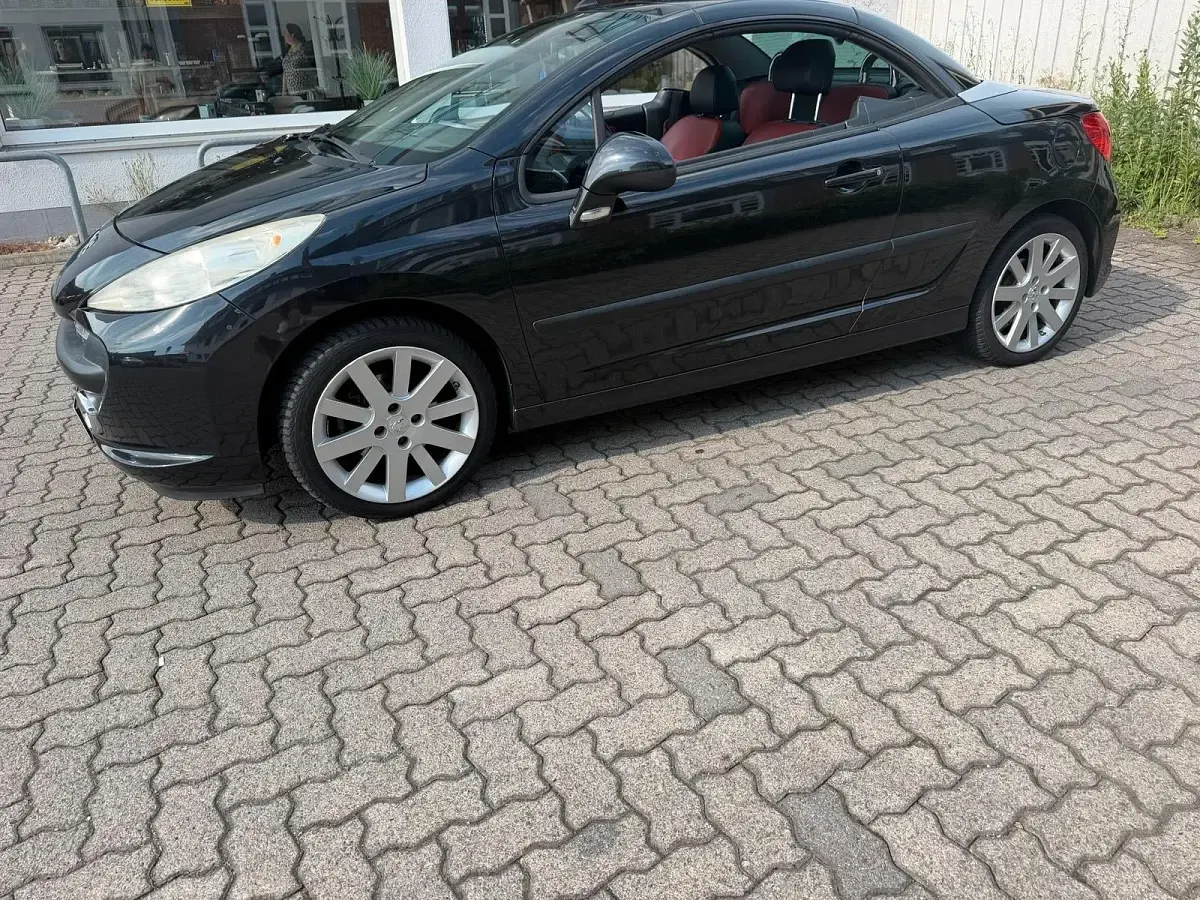 Gebraucht Peugeot 207 CC 120 PS (88 kW) 2007 Schwarz Cabrio