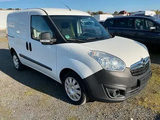 Second-hand Opel Combo 96 CP (70 kW) 2017 Andere Monovolum