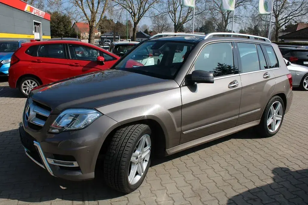Gebraucht Mercedes GLK250 204 PS (150 kW) 2013 Grau SUV