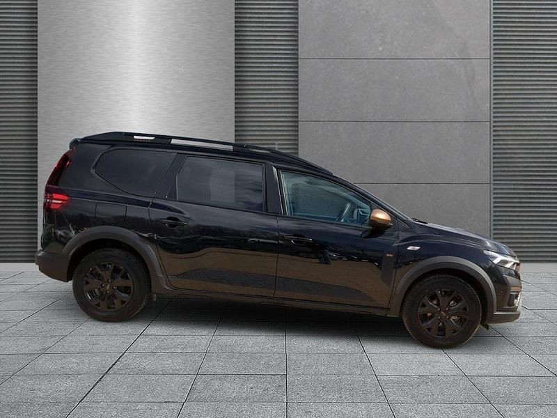 Neu Dacia Jogger Extreme 101 PS (74 kW) 2025 Perlmuttschwarz Van / Kleinbus