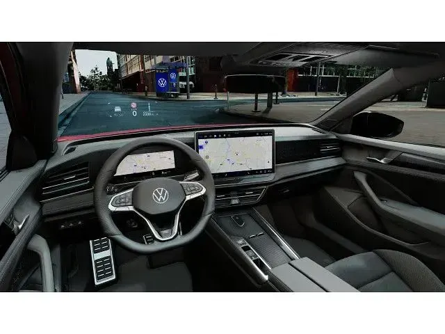 Second-hand VW Passat R-line 150 CP (110 kW) 2025 Roșu Break