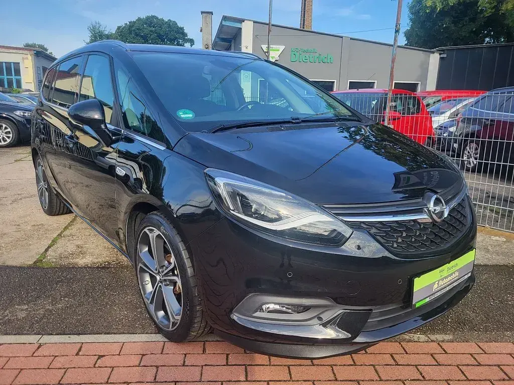Gebraucht Opel Zafira Innovation 170 PS (125 kW) 2018 Schwarz Van / Kleinbus