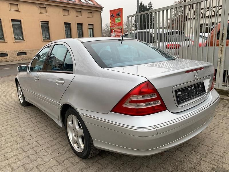 Gebraucht Mercedes C200 163 PS (119 kW) 2002 Limousine